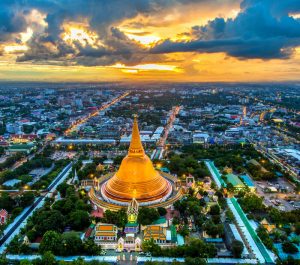 Der Phra Pathom Chedi in Nakhon Pathom (Thailand). Foto: MAGNIFIER / Shutterstock.com